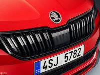 ���^����KAROQ(����)���^����