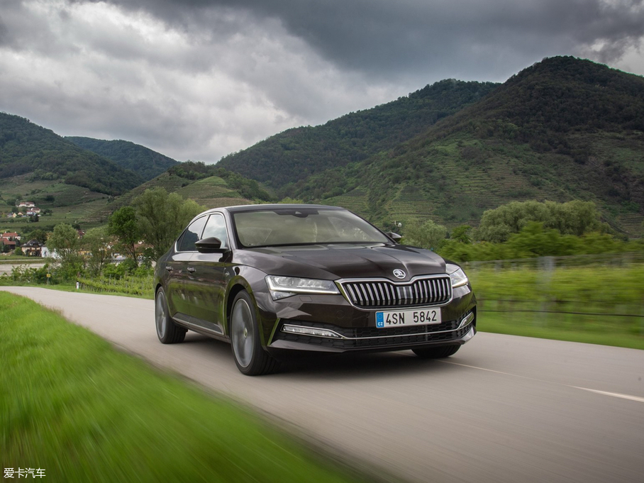 2019��Superb Laurin & Klement