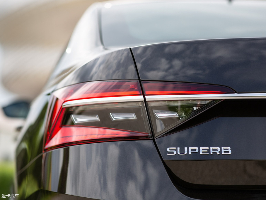 2019��Superb Laurin & Klement