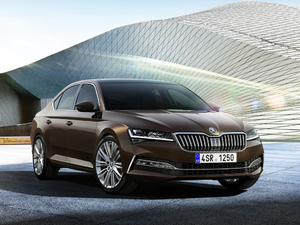 2019��Laurin & Klement ���w���^