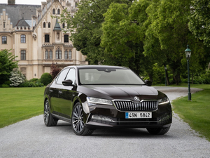 2019��Laurin & Klement ���w���^