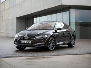 2019��Laurin & Klement ���w���^