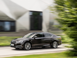 2019��Laurin & Klement ���w���^