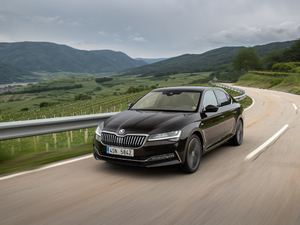 2019��Laurin & Klement ���w���^