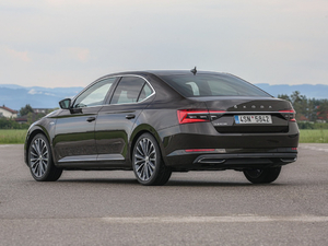 2019��Laurin & Klement ���w���^