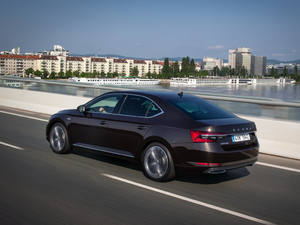 2019��Laurin & Klement ���w���^