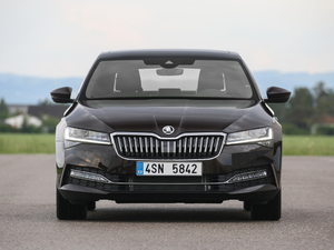 2019��Laurin & Klement ���w���^