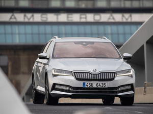 2019��Combi iV ���w���^