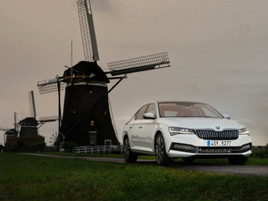 2019��iV ���w���^