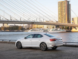 2019��iV ���w���^