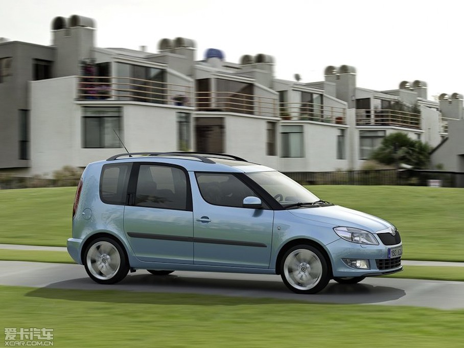 2011��Roomster ������