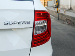 2014款2.0TSI Combi 尾灯