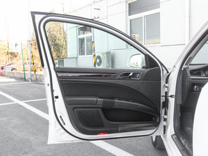 2014款2.0TSI Combi 驾驶位车门