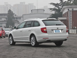 2013款2.0TSI 限量版 左后45度