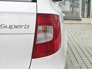 2013款2.0TSI 限量版 尾灯