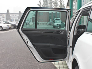 2013款2.0TSI 限量版 左后车门