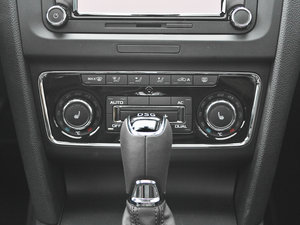2013款2.0TSI 限量版 空调调节