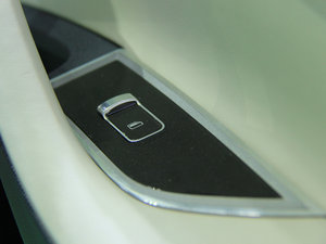 2014�����܇ �п؅^(q��)