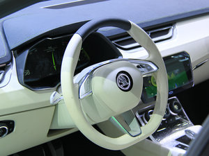 2014�����܇ �п؅^(q��)