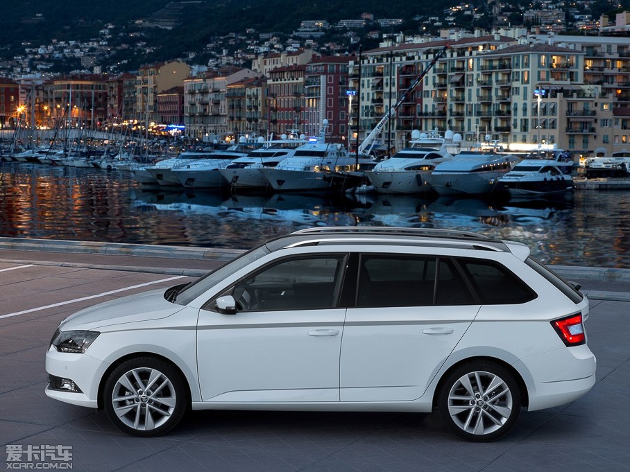 2015��J(����) Combi