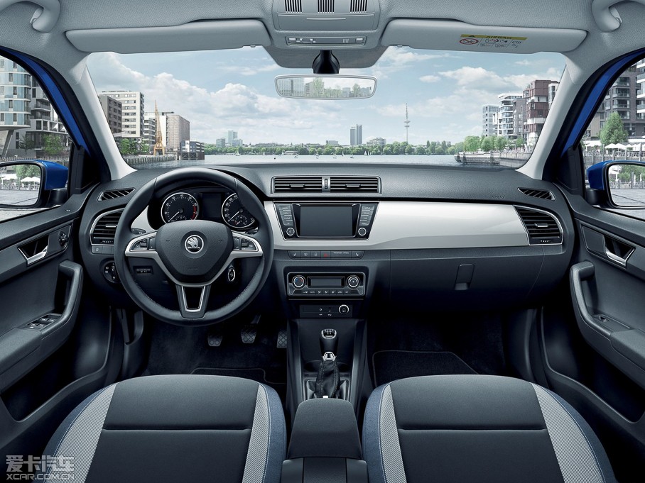 2015��J(����) Combi