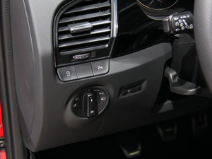 2015������� �п؅^