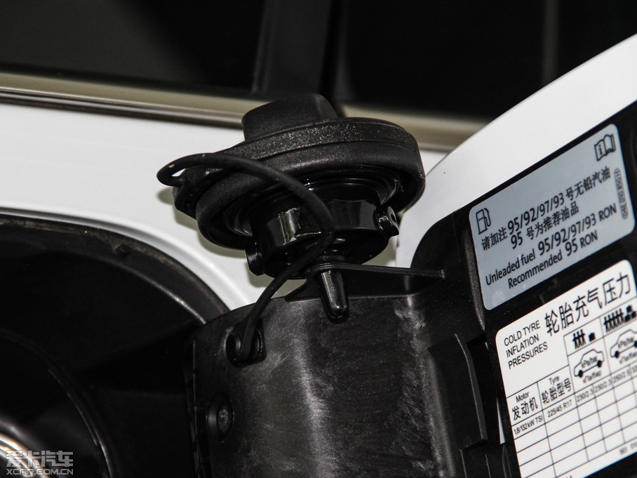 2015�����J����܇(�M��) 1.8T �Ԅ������