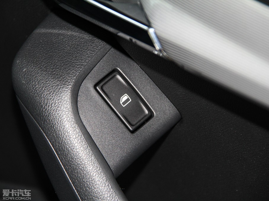 2015J܇(M(jn)) 1.8T Ԅ