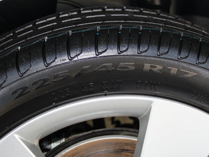 2015款1.8T 自动逸臻版 轮胎尺寸