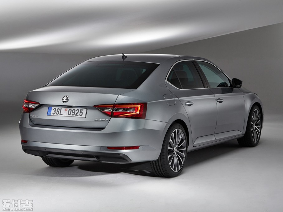 2015��Superb ������