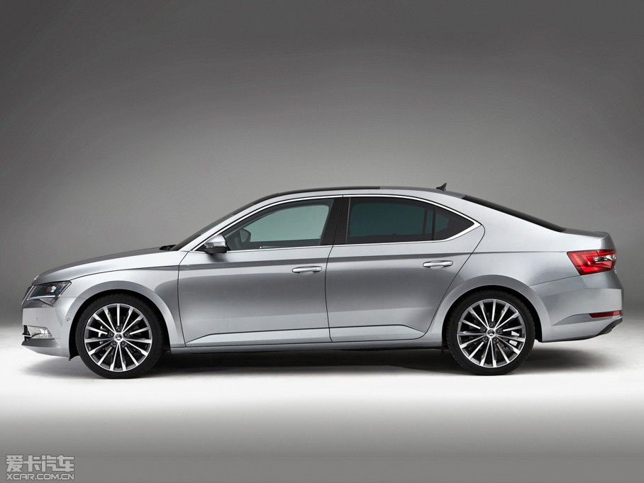 2015��Superb ������