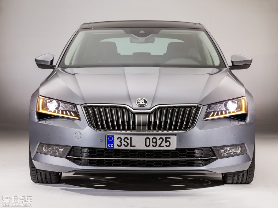 2015��Superb ������