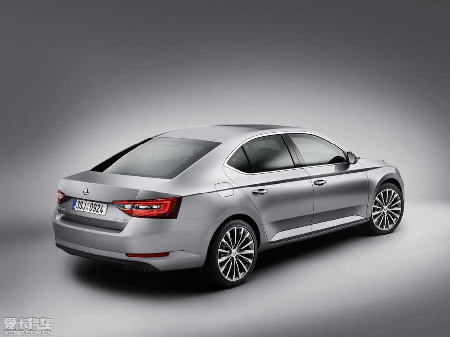 2015��Superb ������