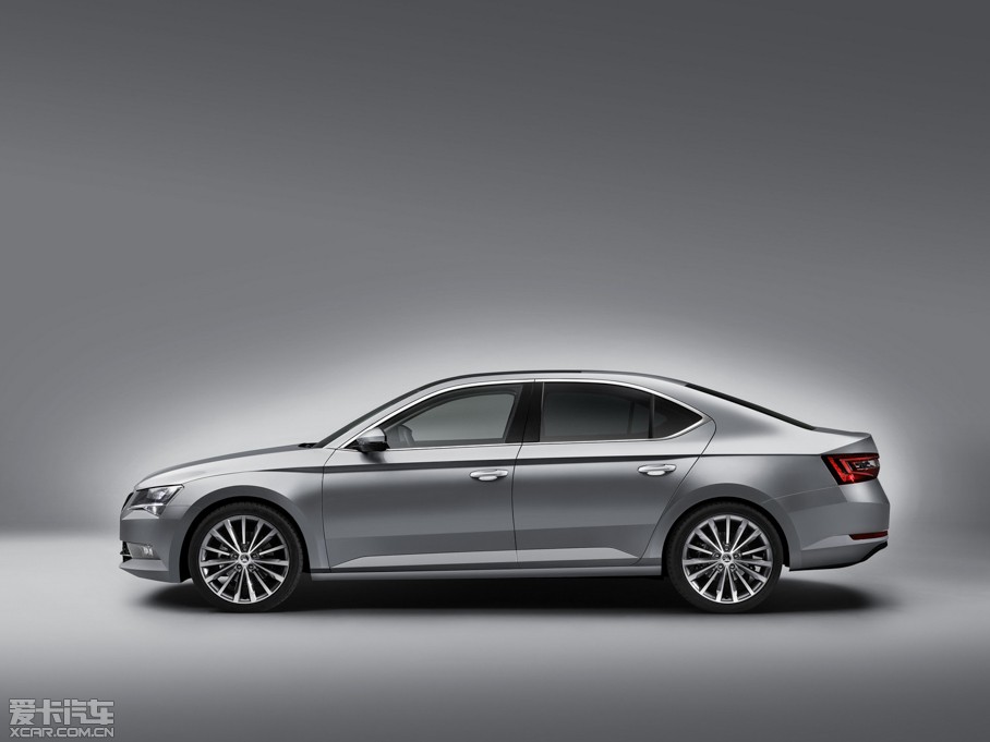 2015��Superb ������