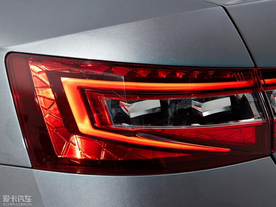 2015��Superb ������