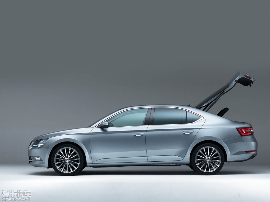 2015��Superb ������