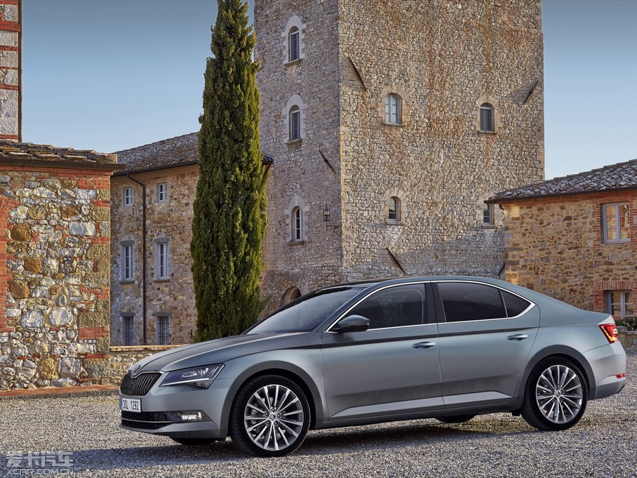 2015��Superb ������