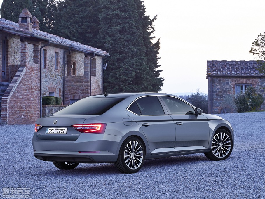 2015��Superb ������