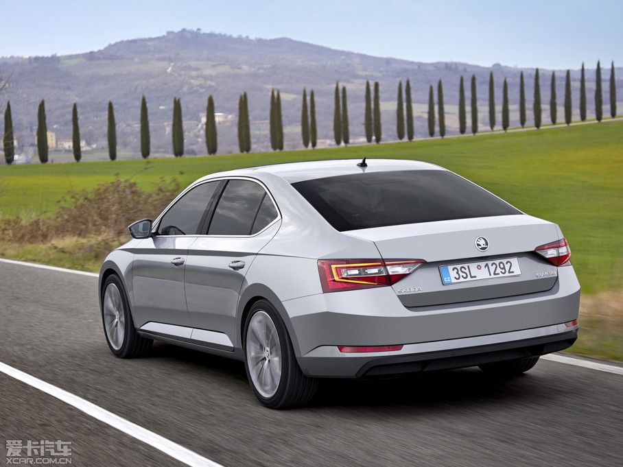 2015��Superb ������