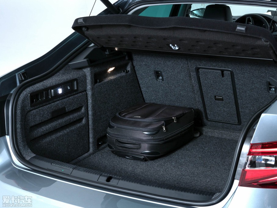 2015��Superb ������