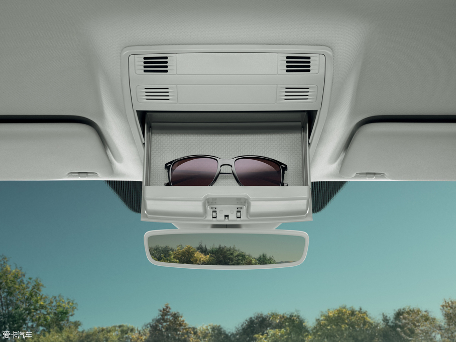 2015��Superb ���а�