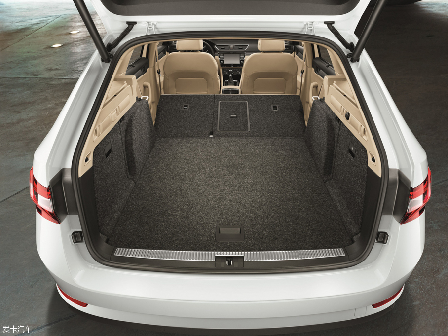 2015��Superb ���а�