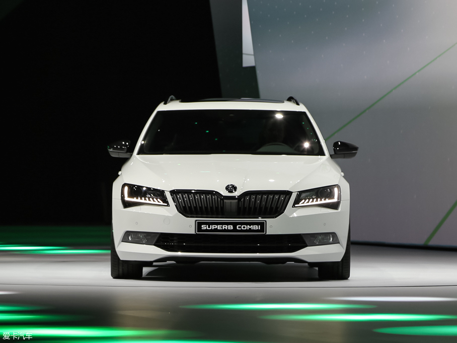 2015��Superb ���а�