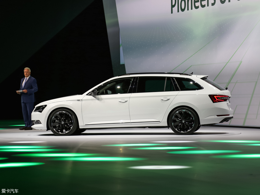 2015��Superb ���а�