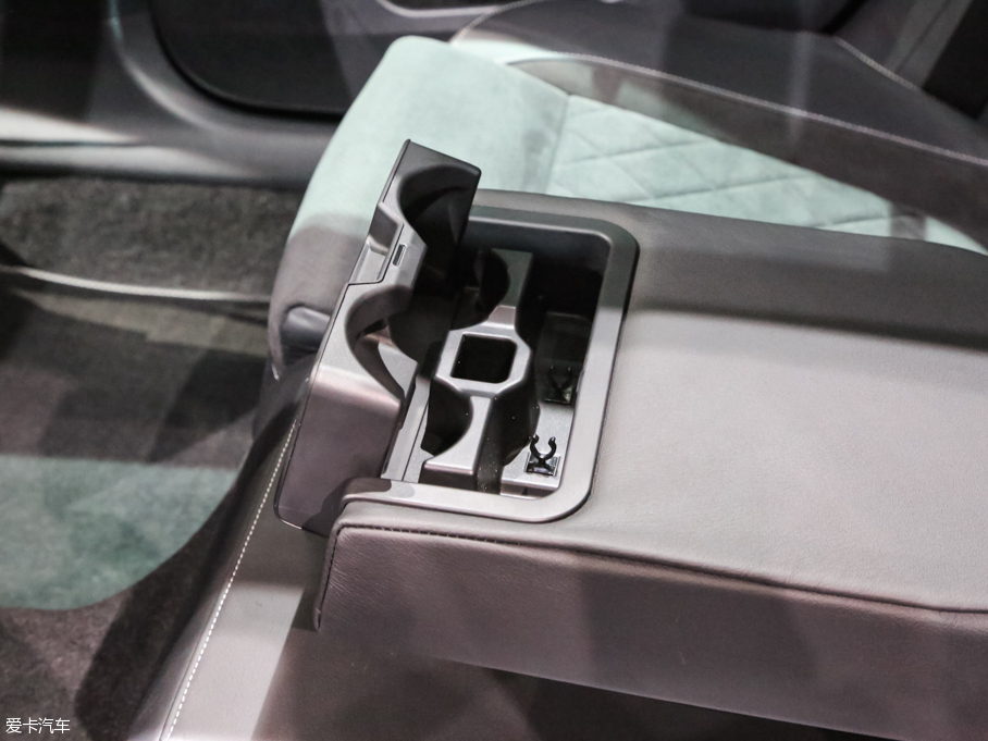 2015��Superb ���а�