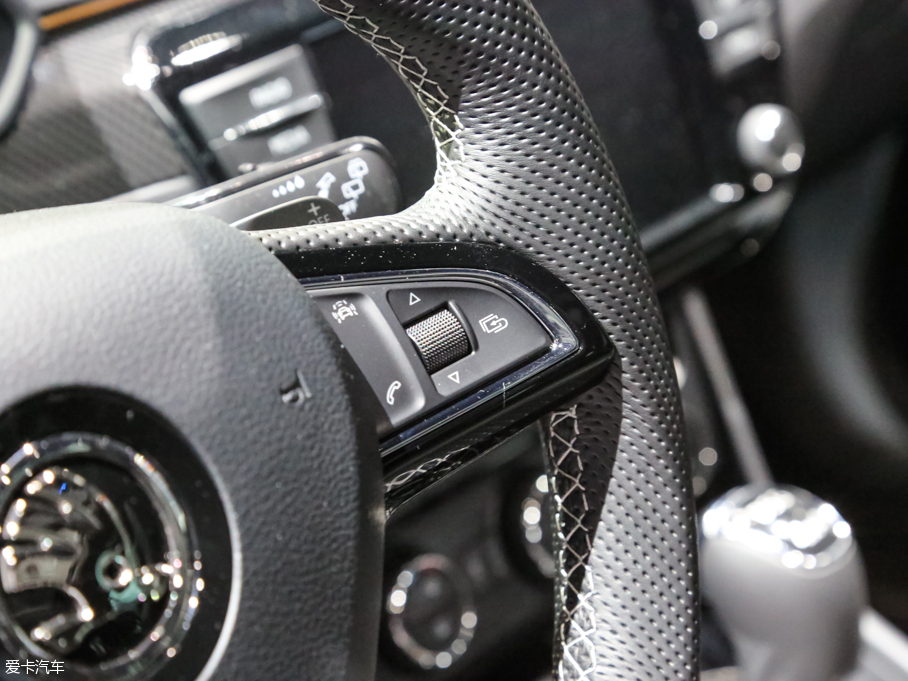 2015��Superb ���а�