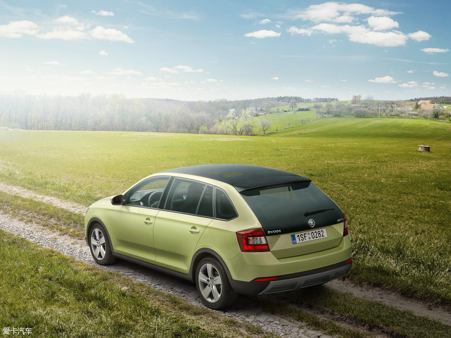 2015��Rapid Spaceback ScoutLine