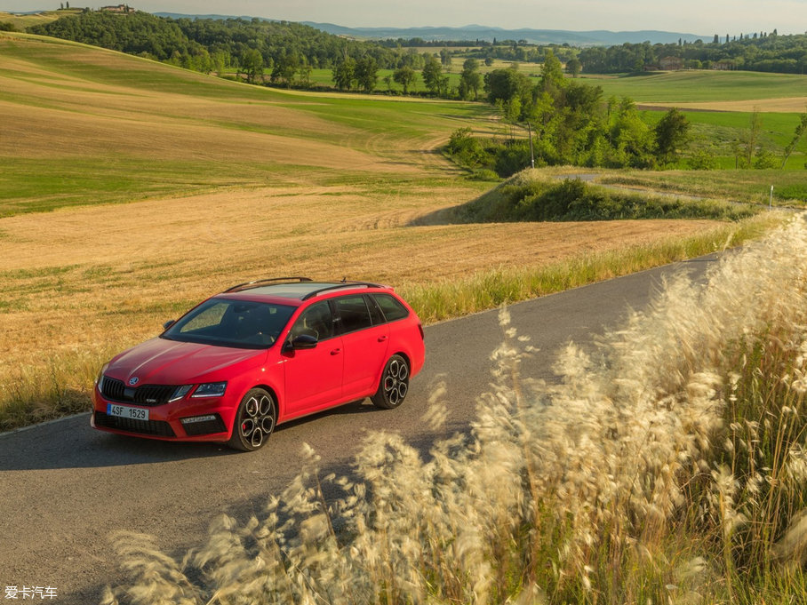 2017�����JRS(����) RS 245 ���а�