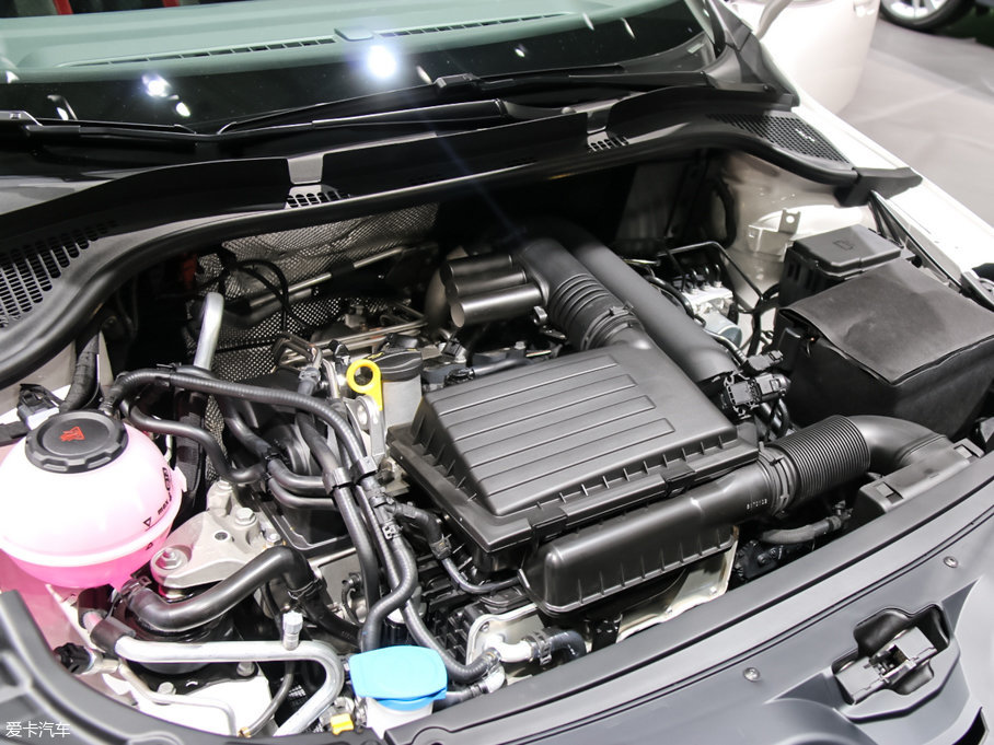 2017��Rapid Spaceback