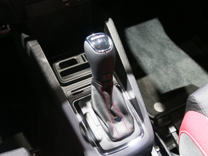 2018������� �п؅^